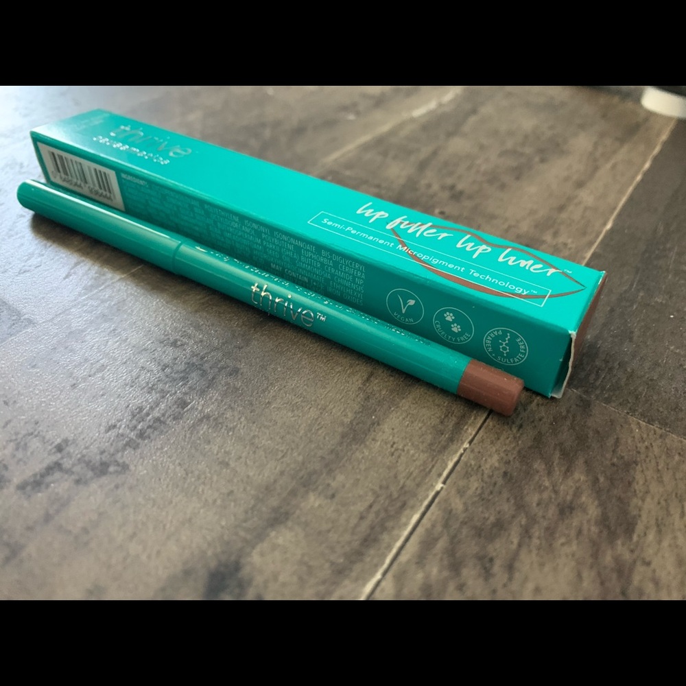 Thrive Causemetics Lip Liner